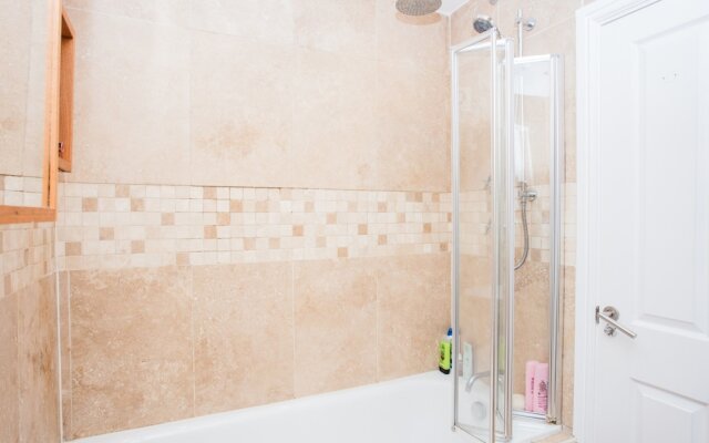 2 Bedroom Home In Islington