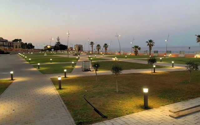 VFH The Castle Bay apartment and terrace