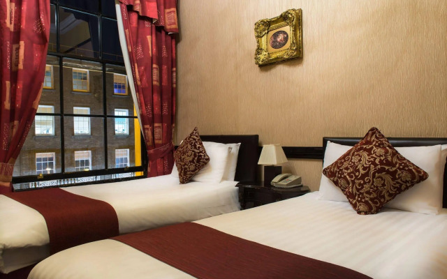 Russell Court Hotel