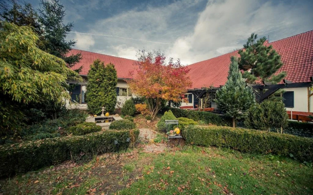 Penzion-statek U pejska a kočičky