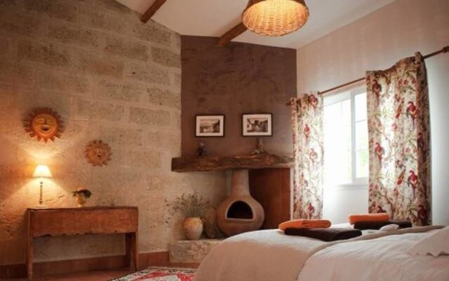 Château Latour Segur Suites & Spa