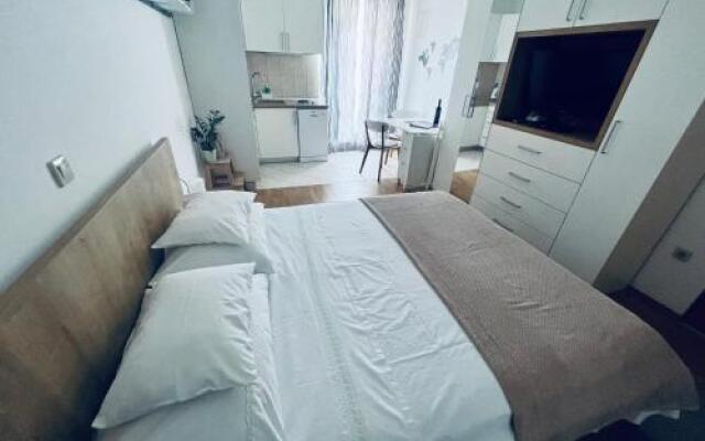 Jakov Apartments