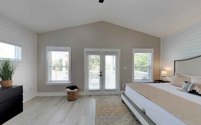 Happy as a Clam by Southern Vacation Rentals
