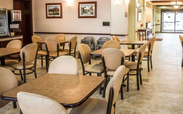 Holiday Inn Express & Suites Clear Spring by IHG