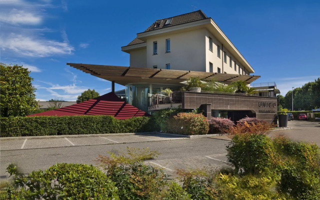 Axolute Comfort Hotel