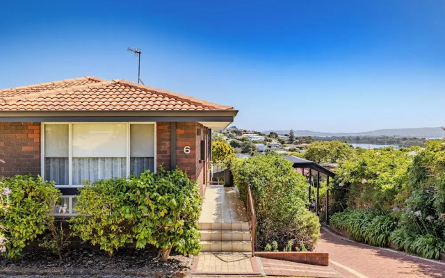 Seaview Heights by the BnB Collection