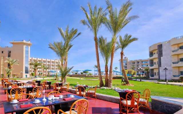 Moreno Horizon Spa & Resort
