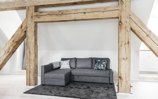 Majestic 300m2 Apartment
