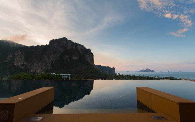 Aonang Cliff Beach Suites and Villas