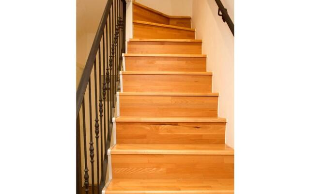 Old Town Art Apartment