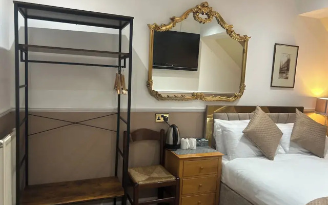 Arden House NEC Birmingham & Airport