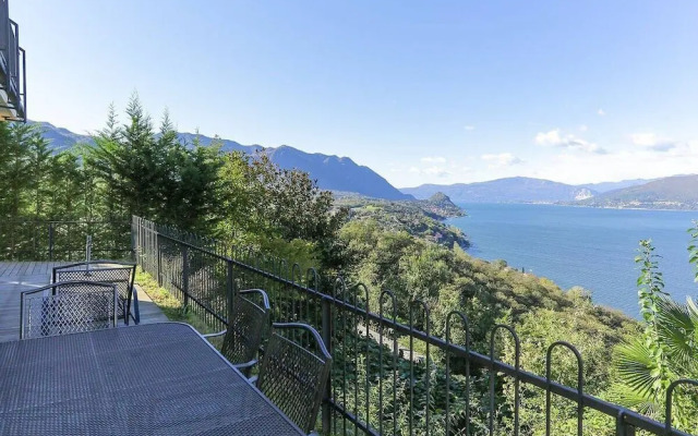 3 Bedroom Italian Lakes Apartment