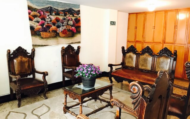 Hotel Azuay