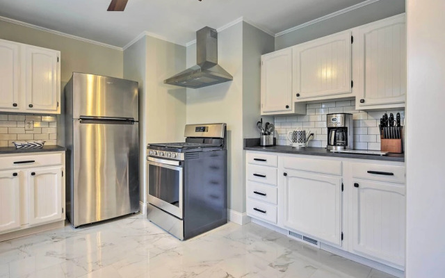 Spacious Getaway W/deck - Walk to Nantucket Sound!