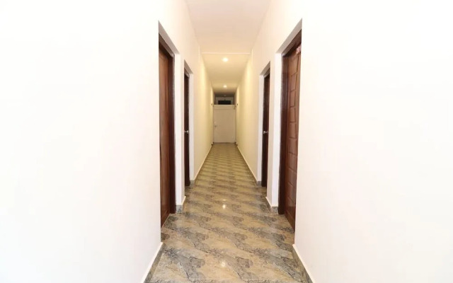 OYO 85106 Hotel Elvin,s Place