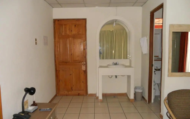 Hotel Mediterráneo Plaza