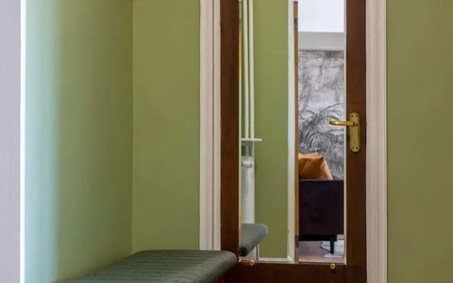 Designer Flat for 4 Heart of Bucharest Kitchen