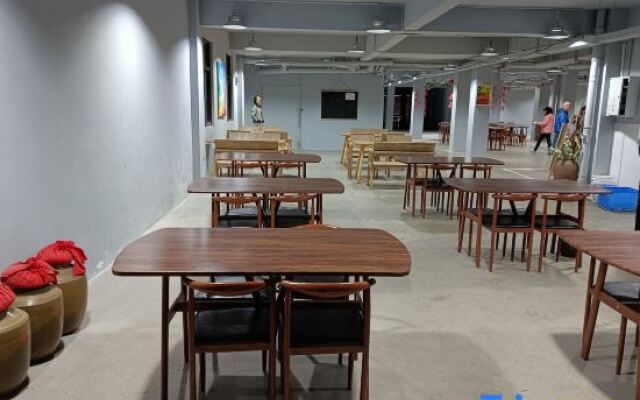 Tengchong Yuegu Hot Spring Homestay