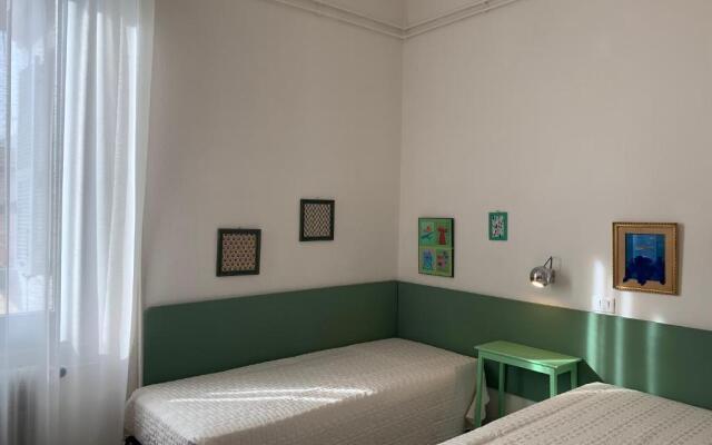 70's LA SPEZIA PENTHOUSE