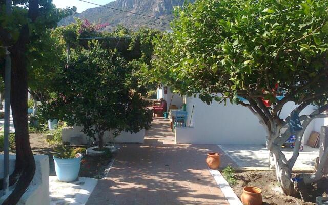 Dionysia Apartments