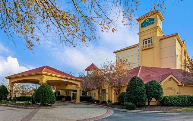 La Quinta Inn & Suites by Wyndham Winston-Salem