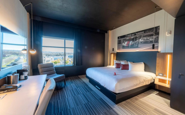 Grand Times Hotel Quebec City Airport