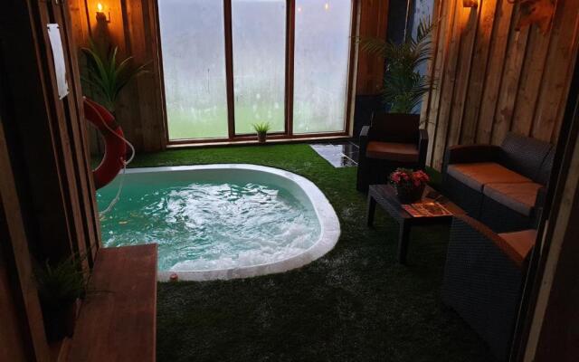 Crackin View Guest House