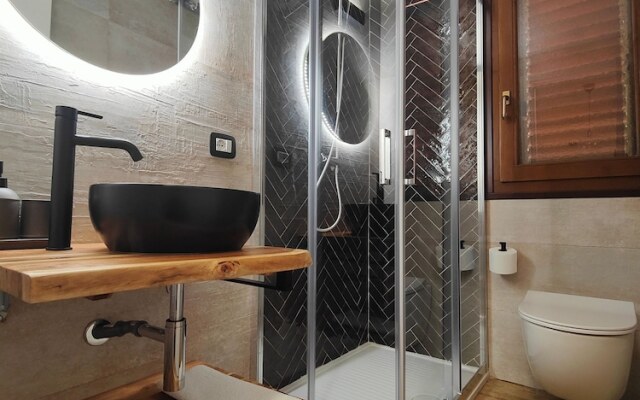 Kefalure, Terraced House in Residence With Swimming Pool