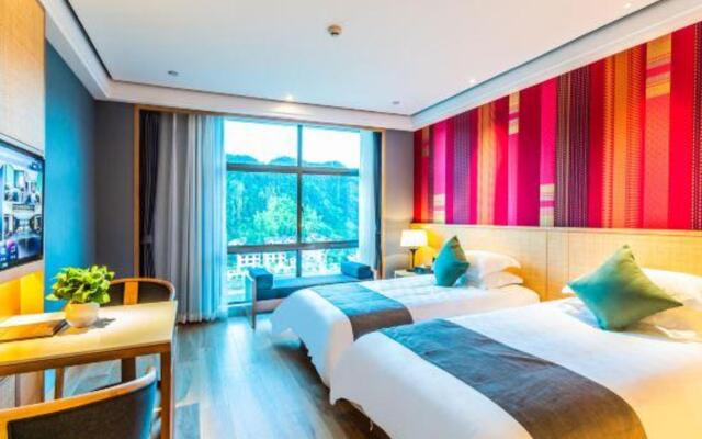 Baili Shachanghua Hotel