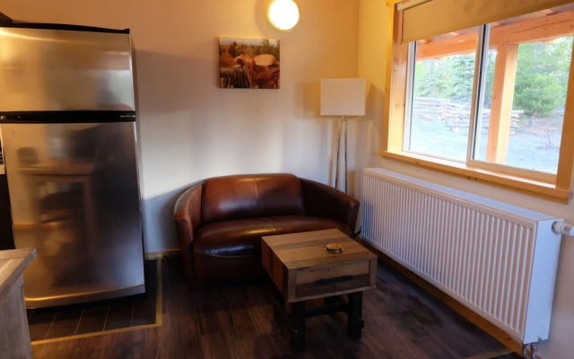 Red Cariboo Apartments