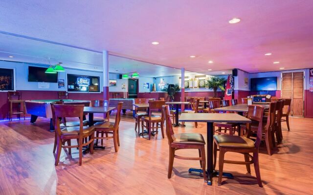 Ramada by Wyndham Cleveland Airport West