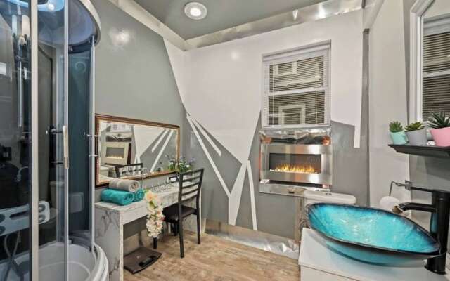 Stylish 4 Bedroom Home Near Philadelphia