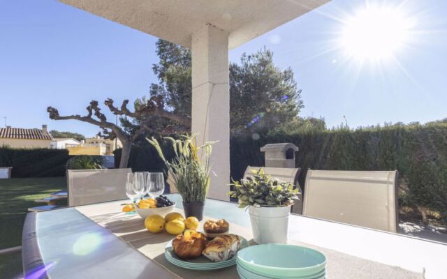 House Mari Paz Deltebre