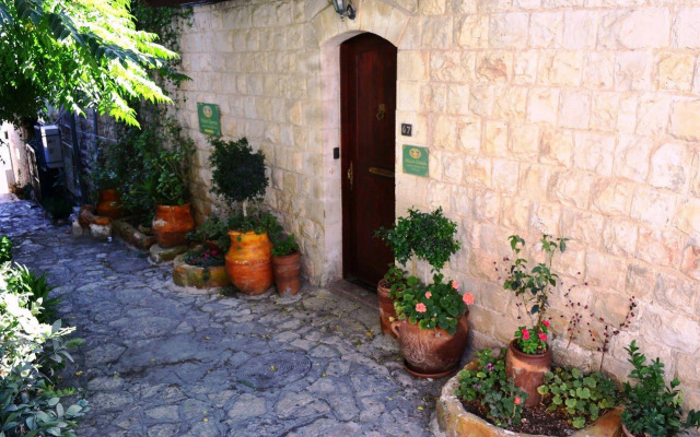 Palacio Domain Luxurious Boutique Hotel