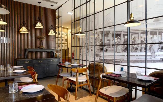 Dalma Old Town Suites