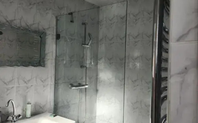private room to rent