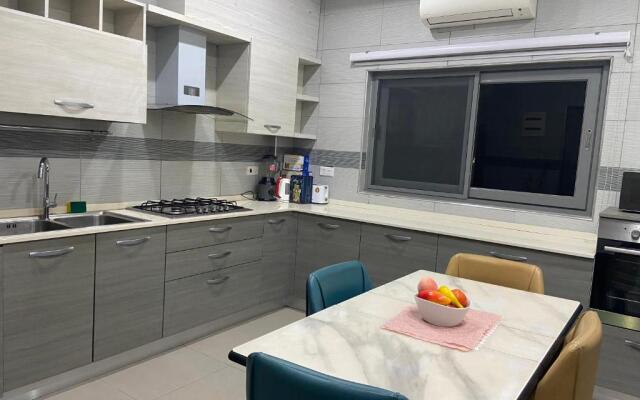 Queens View Apartment