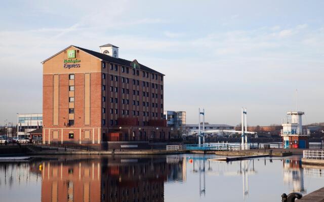 Holiday Inn Express Manchester - Salford Quays, an IHG Hotel