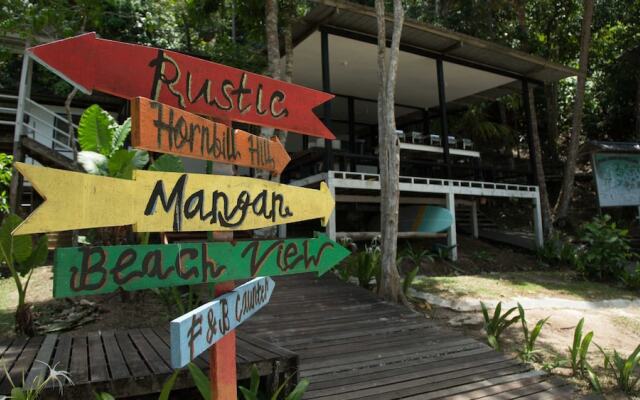 OYO 90980 Rainbow Island Sepanggar