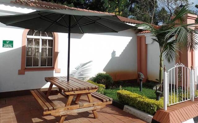 Villa Leone Guest House
