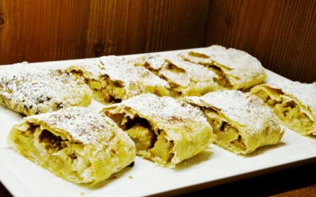 Rifugio Lago Nambino