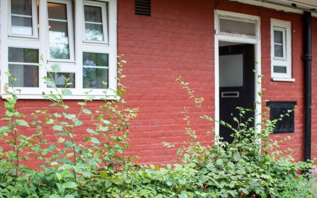 Anson House - Deluxe Guest Room 2
