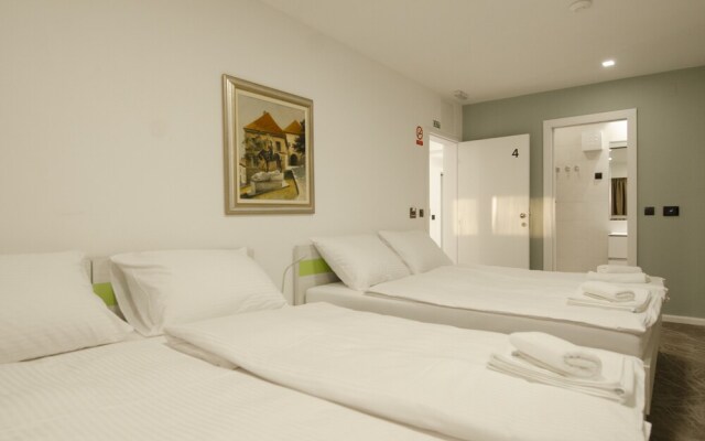 Hostel Green