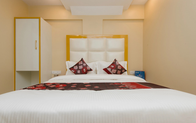 OYO 11720 Gold Coast Inn