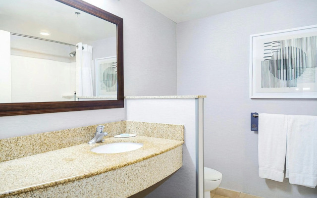 Courtyard by Marriott Biloxi North/D'Iberville