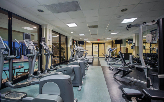 Crowne Plaza Newark Airport by IHG