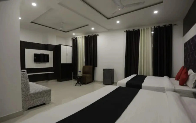 Royal View