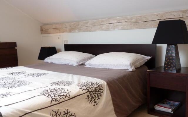 Ila1219 House Sole & Luna