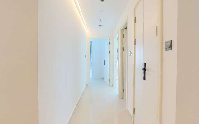 HiGuests - The Marina Torch