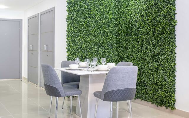 LUX The Marina Ocean View Suite 3